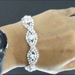 🔀 Infinity Ice Crystal Bracelet or Anklet
